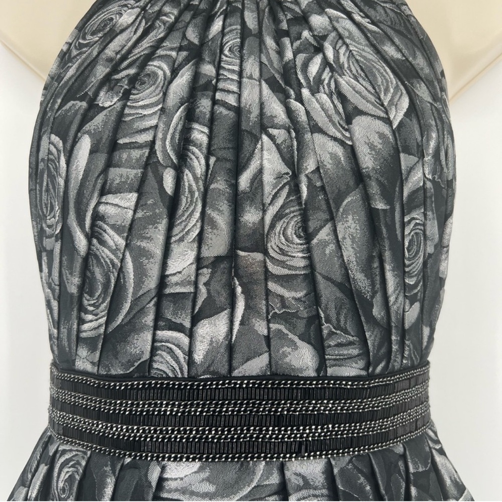 Carmen Marc Valvo Silver Black Sheath Cocktail Dress